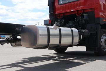 �ൺ��� JK6�п� 260���� 4X2 6.8����ʽ�ػ���(����)ͼƬ