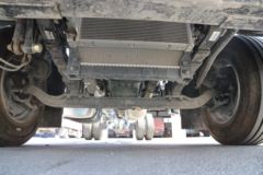 青岛解放 JK6中卡 260马力 4X2 6.8米厢式载货车(国六)(CA5180XXYP28K1L4E6)