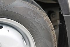 福田 祥菱V3 1.5L 143马力 CNG 3.7米单排栏板微卡(国六)(BJ1030V4JC7-33)