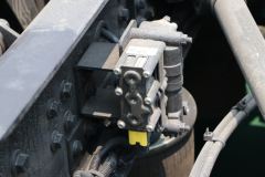 青岛解放 鹰途 头等舱 620马力 6X4 AMT自动档牵引车(国六)(CA4257P35K18T1E6A80)