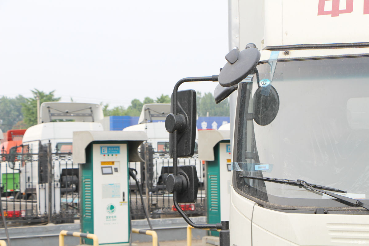 йHOWO  4.5T 4.15׵Ŵ綯ʽῨ(ZZ5047XXYG3314Z145BEV)81.14kWh