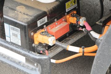 йHOWO  4.5T 4.15׵Ŵ綯ʽῨ(ZZ5047XXYG3314Z145BEV)81.14kWhͼƬ
