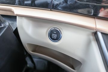 �������� ����H5V 460���� 6X4 AMT�Զ���ǣ����(����)(LZ4250H5DC1)ͼƬ