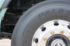 东风柳汽 乘龙H5V 460马力 6X4 AMT自动挡牵引车(国六)(LZ4250H5DC1)