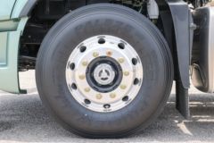 东风柳汽 乘龙H5V 460马力 6X4 AMT自动挡牵引车(国六)(LZ4250H5DC1)