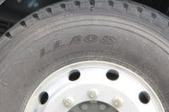 中国重汽 HOWO TX 350马力 8X4 运油车(岱阳牌)(TAG5325GYY)
