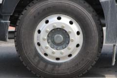 中国重汽 HOWO TX 350马力 8X4 运油车(岱阳牌)(TAG5325GYY)