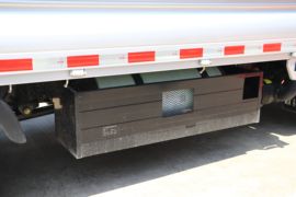 欧铃V5&nbsp;载货车底盘                                                图片