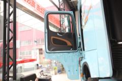 陕汽重卡 德龙X6000 600马力 6X4 AMT自动挡牵引车(国六)(SX4259GE4Q2)