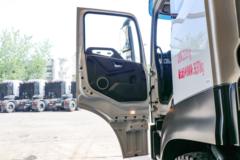 东风商用车 天龙KL 标载版 6X4 纯电动换电牵引车