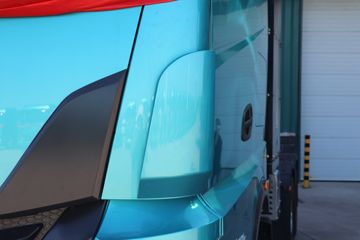 �������� Q1 6X4 ����ʽ���綯ǣ����(����ʱ��)282kWhͼƬ