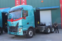 长征汽车 Q1 6X4 换电式纯电动牵引车(宁德时代)(CZ4251SU40BEV)282kWh