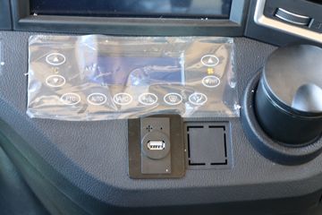 �������� Q1 6X4 ����ʽ���綯ǣ����(����ʱ��)282kWhͼƬ