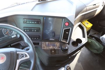 �������� Q1 6X4 ����ʽ���綯ǣ����(����ʱ��)282kWhͼƬ