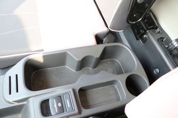 ������� ���ö��� 152���� 4.14��AMT�Զ���������ʽ�Ῠ(����)ͼƬ