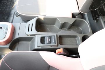 ������� ���ö��� 152���� 4.14��AMT�Զ���������ʽ�Ῠ(����)ͼƬ