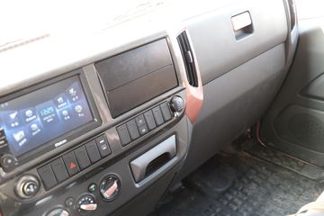 ������� ���ö��� 152���� 4.14��AMT�Զ���������ʽ�Ῠ(����)ͼƬ