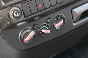 ������� ���ö��� 152���� 4.14��AMT�Զ���������ʽ�Ῠ(����)ͼƬ