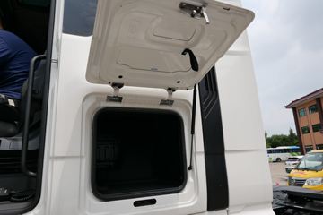 ��(MAN) ��TGXϵ���ؿ� 470���� 4X2 ǣ����(TGX18.470)ͼƬ