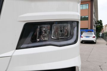 ��(MAN) ��TGXϵ���ؿ� 470���� 4X2 ǣ����(TGX18.470)ͼƬ