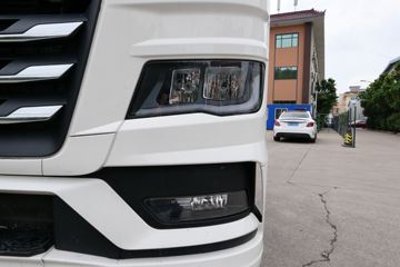 ��(MAN) ��TGXϵ���ؿ� 470���� 4X2 ǣ����(TGX18.470)ͼƬ