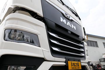 ��(MAN) ��TGXϵ���ؿ� 470���� 4X2 ǣ����(TGX18.470)ͼƬ