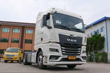 曼(MAN) 新TGX系列重卡 470马力 4X2 牵引车(TGX18.470)