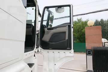 ��(MAN) ��TGXϵ���ؿ� 470���� 4X2 ǣ����(TGX18.470)ͼƬ