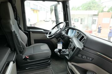 ��(MAN) ��TGXϵ���ؿ� 470���� 4X2 ǣ����(TGX18.470)ͼƬ
