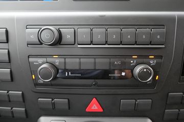 ��(MAN) ��TGXϵ���ؿ� 470���� 4X2 ǣ����(TGX18.470)ͼƬ