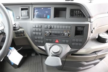 ��(MAN) ��TGXϵ���ؿ� 470���� 4X2 ǣ����(TGX18.470)ͼƬ