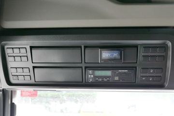 ��(MAN) ��TGXϵ���ؿ� 470���� 4X2 ǣ����(TGX18.470)(��ɫ)ͼƬ