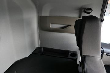 ��(MAN) ��TGXϵ���ؿ� 470���� 4X2 ǣ����(TGX18.470)(��ɫ)ͼƬ