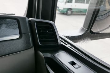 ��(MAN) ��TGXϵ���ؿ� 470���� 4X2 ǣ����(TGX18.470)(��ɫ)ͼƬ