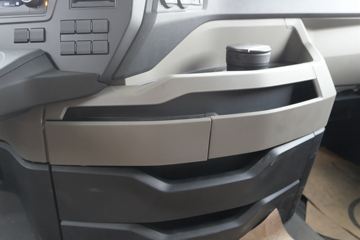 ��(MAN) ��TGXϵ���ؿ� 470���� 4X2 ǣ����(TGX18.470)(��ɫ)ͼƬ