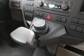 ��(MAN) ��TGXϵ���ؿ� 470���� 4X2 ǣ����(TGX18.470)(��ɫ)ͼƬ