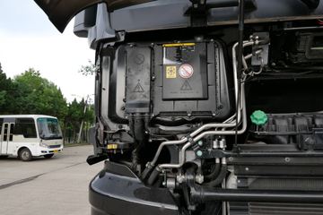 ��(MAN) ��TGXϵ���ؿ� 470���� 4X2 ǣ����(TGX18.470)(��ɫ)ͼƬ