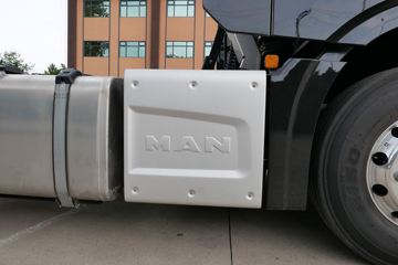 ��(MAN) ��TGXϵ���ؿ� 470���� 4X2 ǣ����(TGX18.470)(��ɫ)ͼƬ