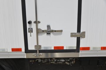 �й�����HOWO ���� 150���� 4X2 4.1����س�(ZZ5047XLCH3315F145)ͼƬ