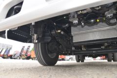 福田 奥铃速运 160马力 4.17米单排栏板轻卡(BJ1048V9JEA-AB2) 福田 奥铃速运 160马力 4.17米单排栏板轻卡(BJ1048V9JEA-AB2)