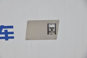 ���� �������� 131���� 4X2 4.085����س�(����)ͼƬ