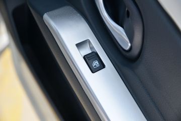 ���� K23 113���� 2.7�׵�������΢��(����)(KMC1035SA305D6)ͼƬ