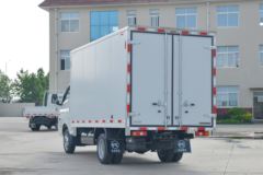 凯马 锐航X1 2.0L 122马力 汽油/CNG 3.63米单排厢式微卡(国六)(KMC5039XXYNG318D6)