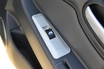 ���� ��X1 2.0L 122���� ����/CNG 3.63�׵�����ʽ΢��(����)(KMC5039XXYNG318D6)ͼƬ