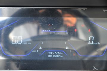 ���� ��X1 2.0L 122���� ����/CNG 3.63�׵�����ʽ΢��(����)(KMC5039XXYNG318D6)ͼƬ