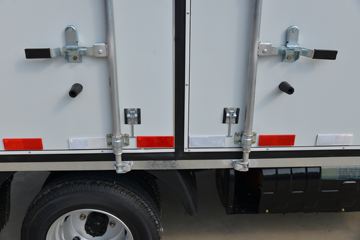 ���� ��X1 2.0L 122���� ����/CNG 3.63�׵�����ʽ΢��(����)(KMC5039XXYNG318D6)ͼƬ