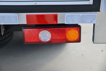 ���� ��X1 2.0L 122���� ����/CNG 3.63�׵�����ʽ΢��(����)(KMC5039XXYNG318D6)ͼƬ