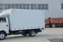 凯马 锐航X1 2.0L 122马力 汽油/CNG 3.63米单排厢式微卡(国六)(KMC5039XXYNG318D6)