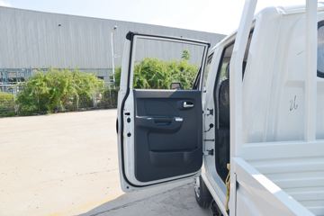  X1 2.0L 122 /CNG 2.72˫΢()(KMC1039NG318S6)ͼƬ