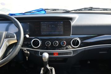  X1 2.0L 122 /CNG 2.72˫΢()(KMC1039NG318S6)ͼƬ